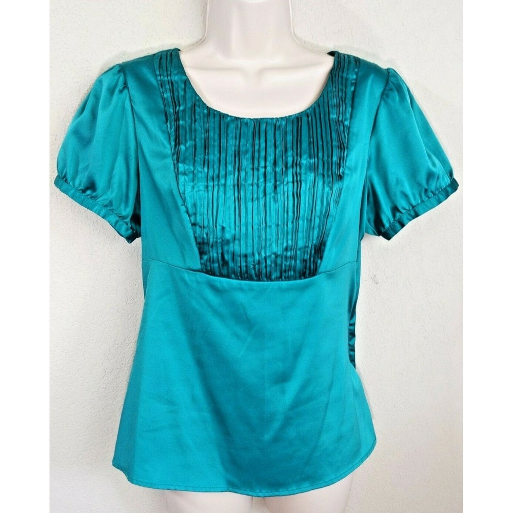 The Limited Emerald Green Satin Pin Tuck Blouse Shirt Sleeves Scoop Neck Small